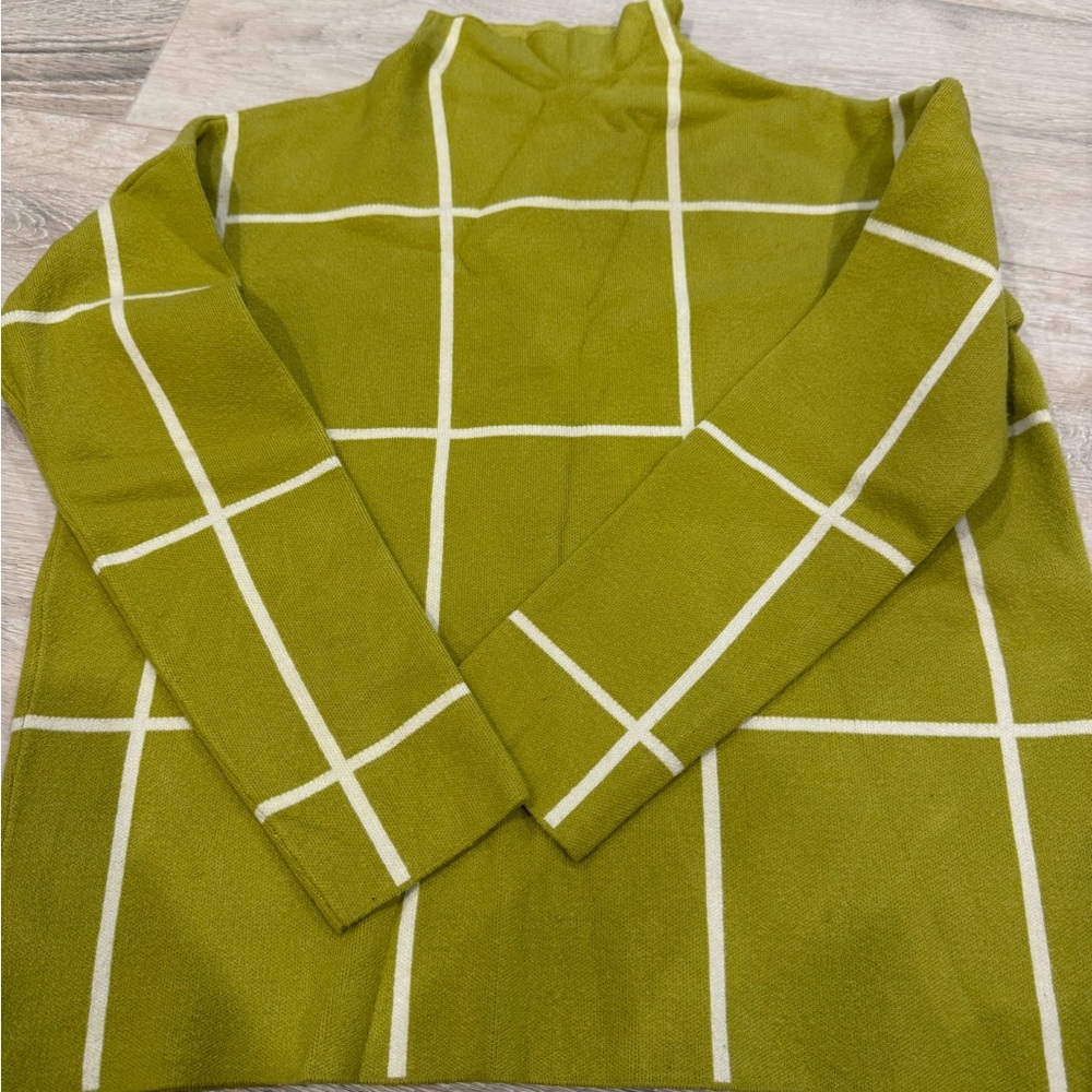 Tahari Olive Green Knit Top